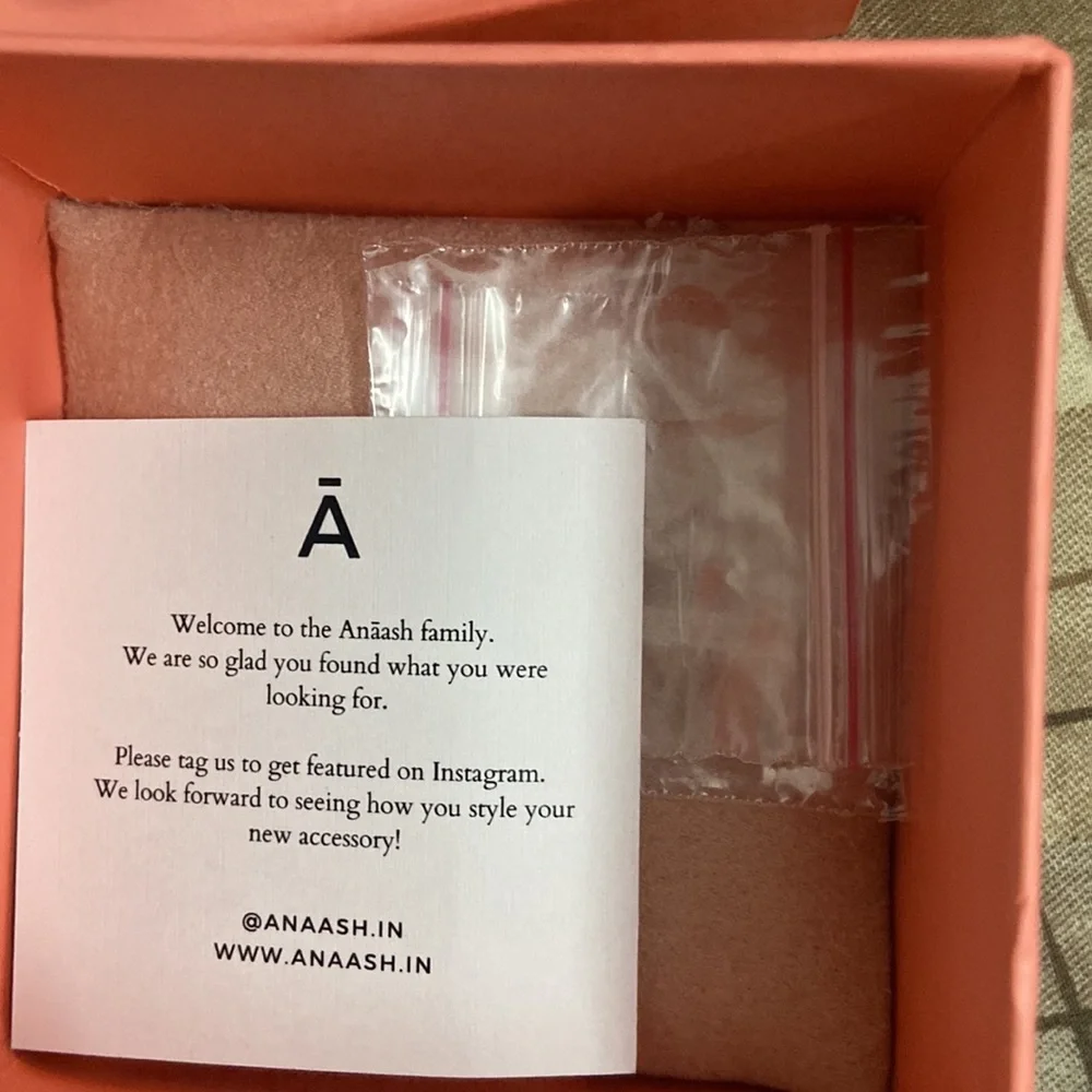 Beautiful earrings by ANAASH not used even once new - Picture 4 of 4